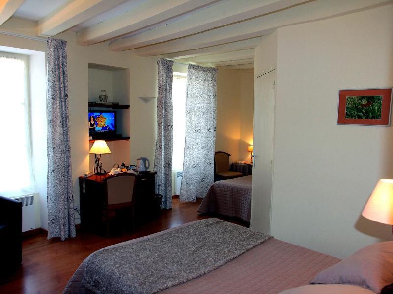 Auberge Du Cheval Blanc Beaumont-Pied-de-Boeuf  Bagian luar foto